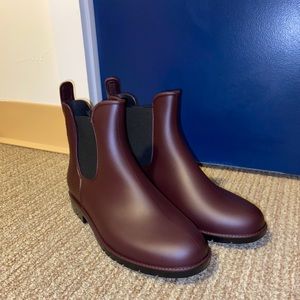 Rain boots-Chelsea Style